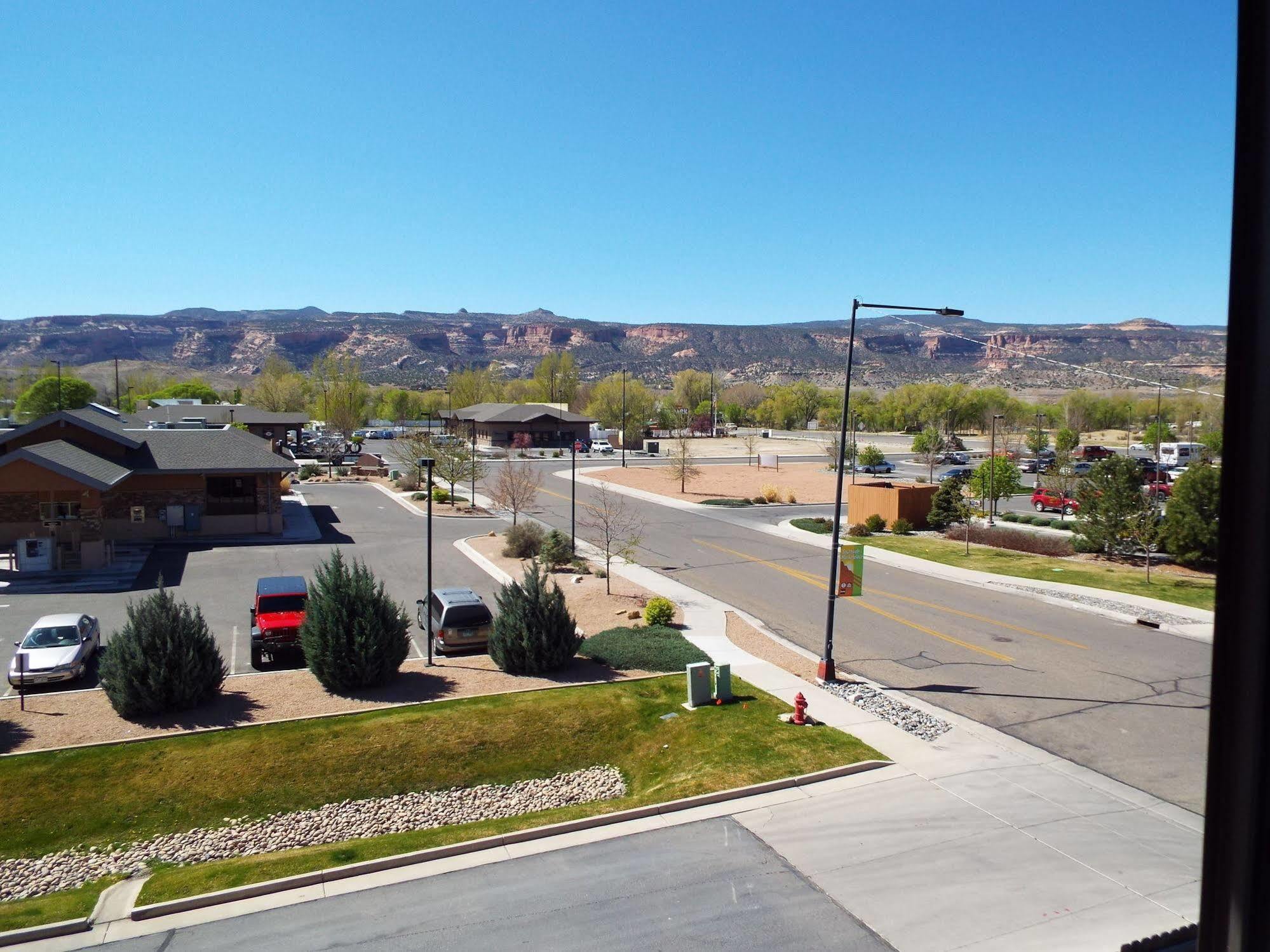 Comfort Inn & Suites Fruita Exteriör bild